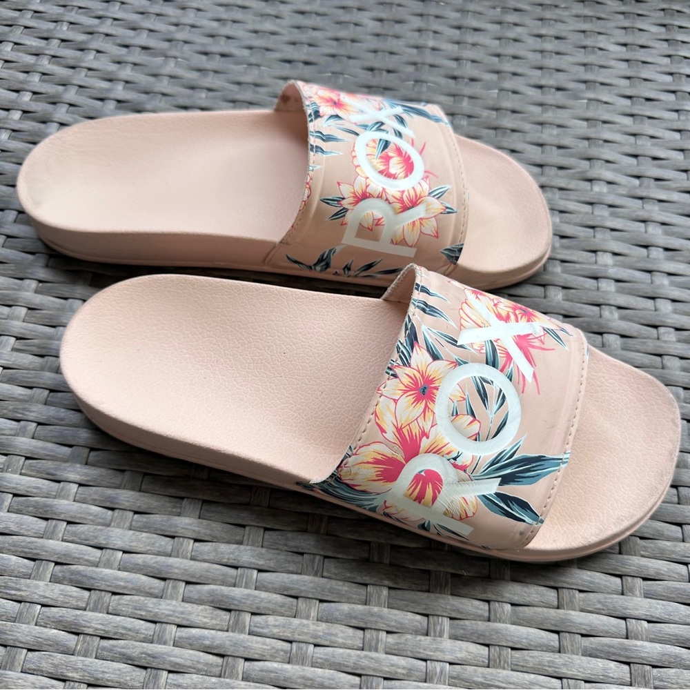 Roxy Women's Pink Floral Slide Sandals - Picture 2 of 6